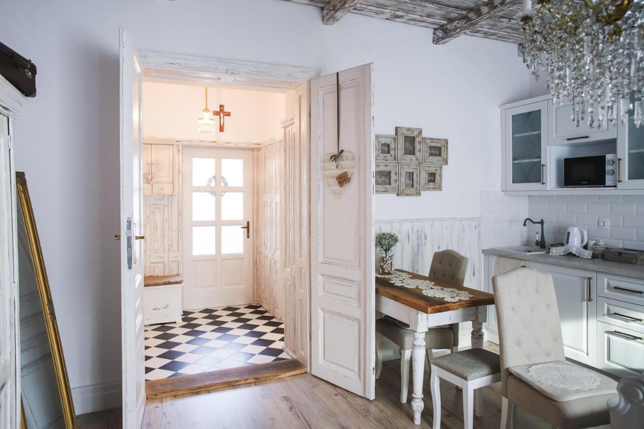 Bab-Lak Apartman Kisvarda Luaran gambar