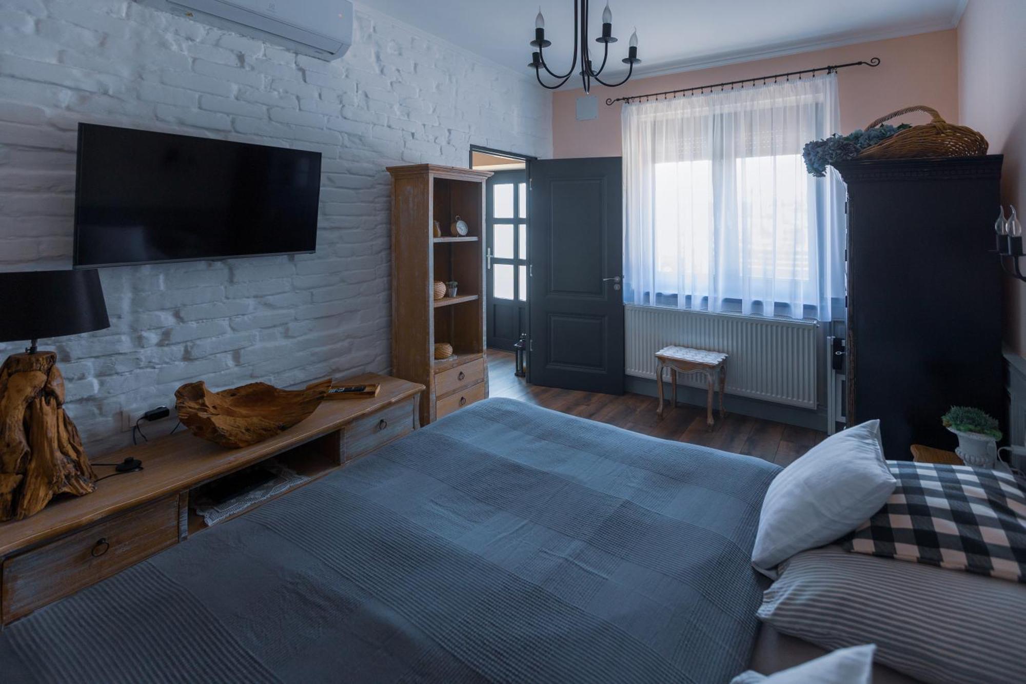 Bab-Lak Apartman Kisvarda Luaran gambar